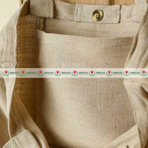 inner-pocket-in-burlap-bag